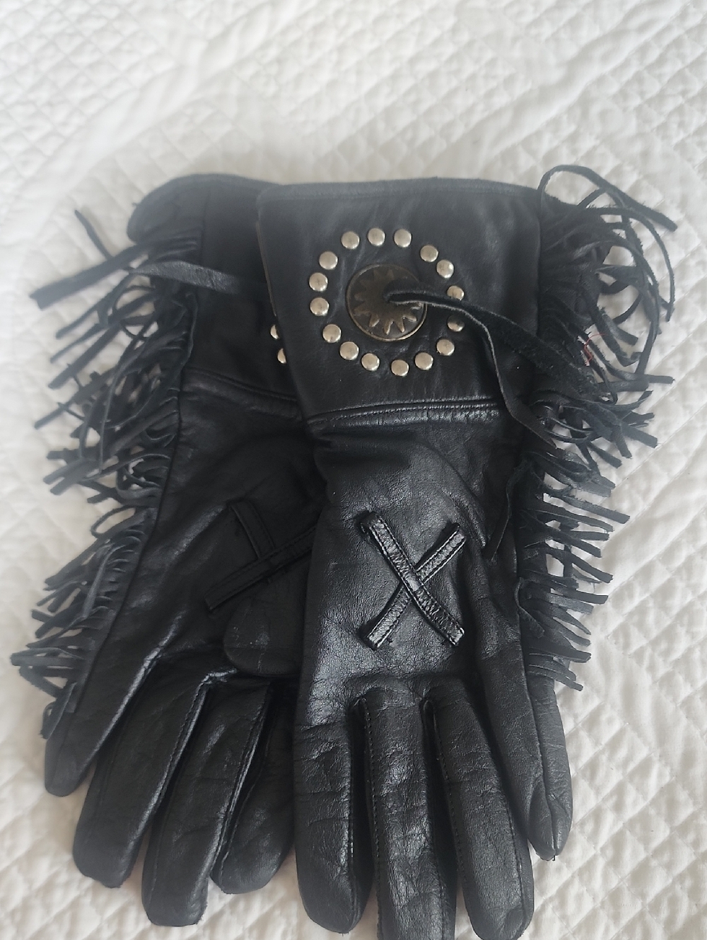WillieG HARLEY Black Leather Studded GLOVES In Great Condition. Size S